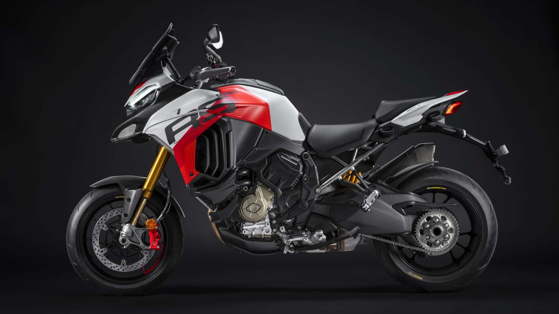 The 'Sport Touring' experience is enhanced by the 2024 Ducati